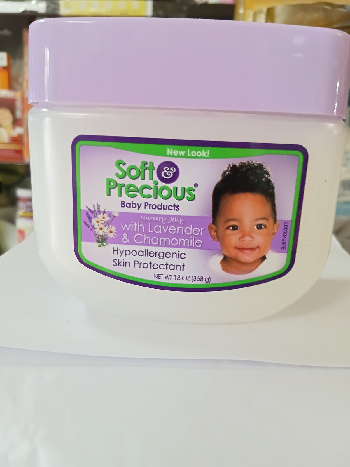 SOFT & PRECIOUS. LAVENDER AND CHAMOMILE